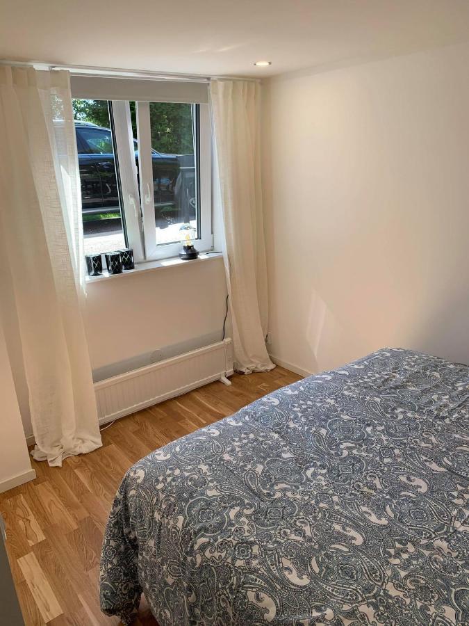 Nyrenoverat Kaellarlaegenhet Daire Ljungskile Dış mekan fotoğraf