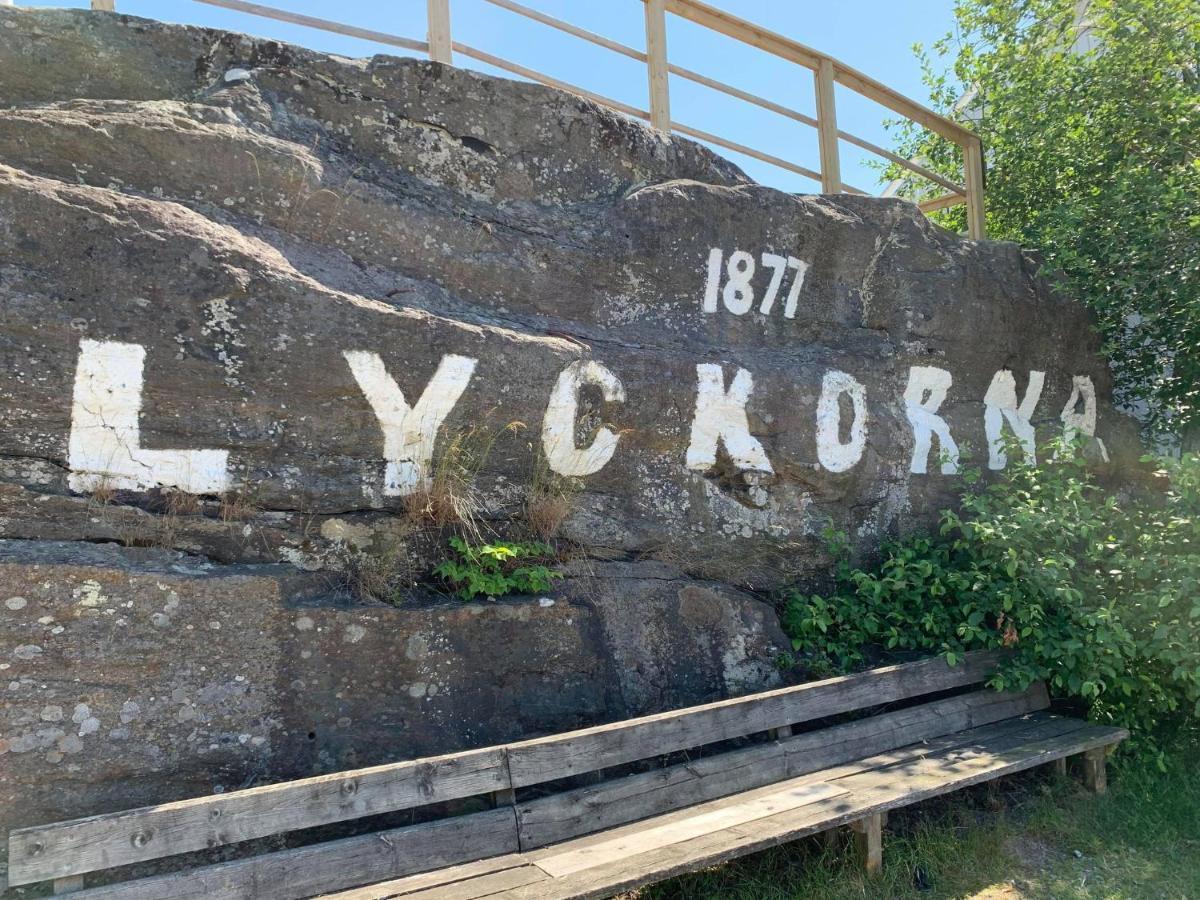 Nyrenoverat Kaellarlaegenhet Daire Ljungskile Dış mekan fotoğraf